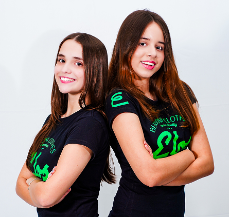 estudante escrevendo